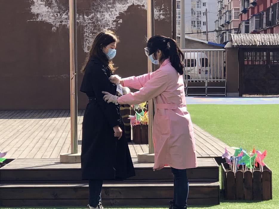 沈陽鐵西區(qū)305所中小學(xué)幼兒園完成疫情防控應(yīng)急演練