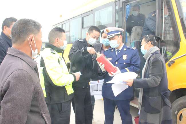 教育局:我區(qū)開展校車集中聯(lián)合專項檢查 教育局:我區(qū)開展校車集中聯(lián)合專項檢查