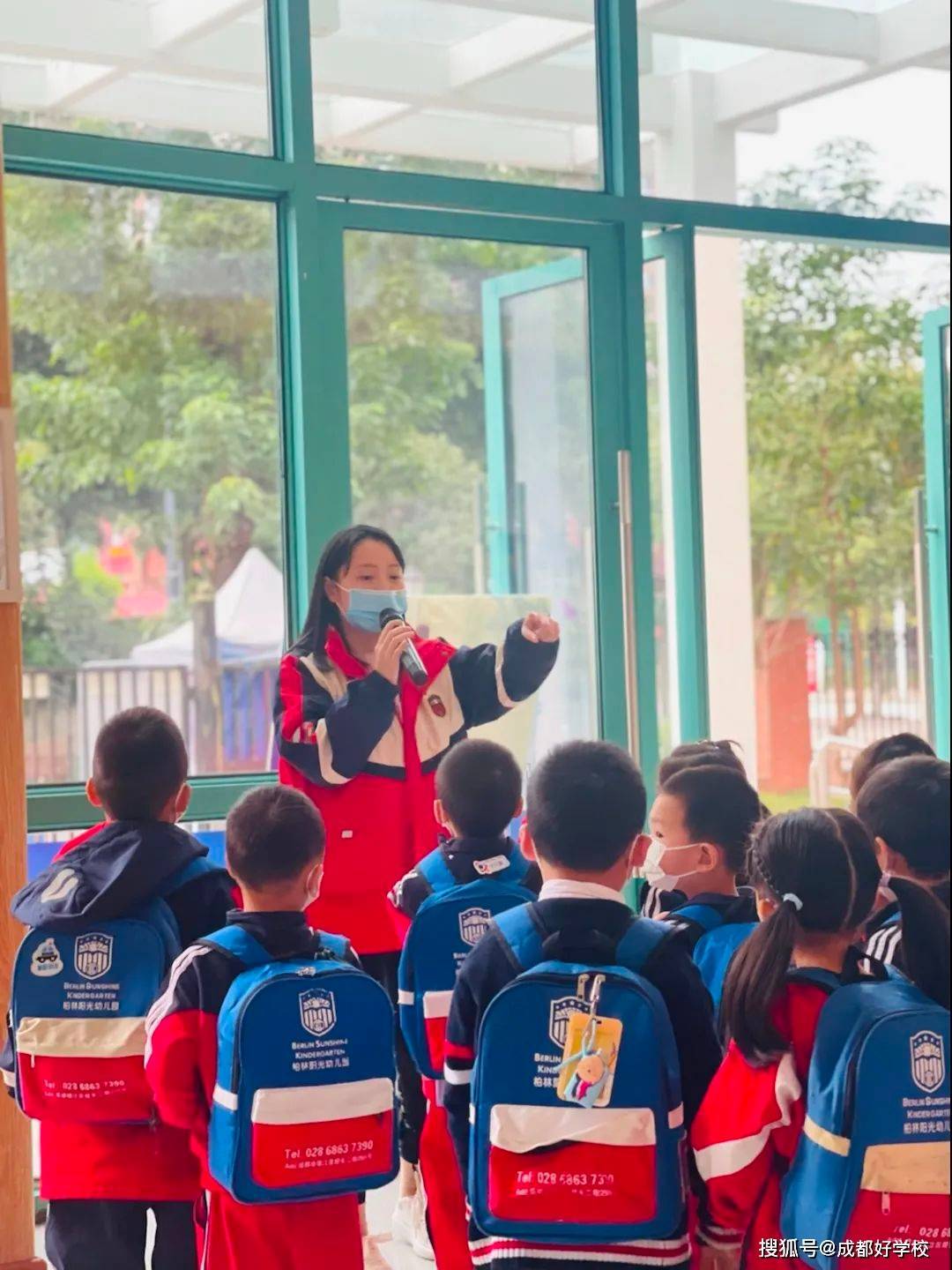 遇事不慌，聽從指揮！柏林陽光幼兒園校車安全演練，為愛護航！