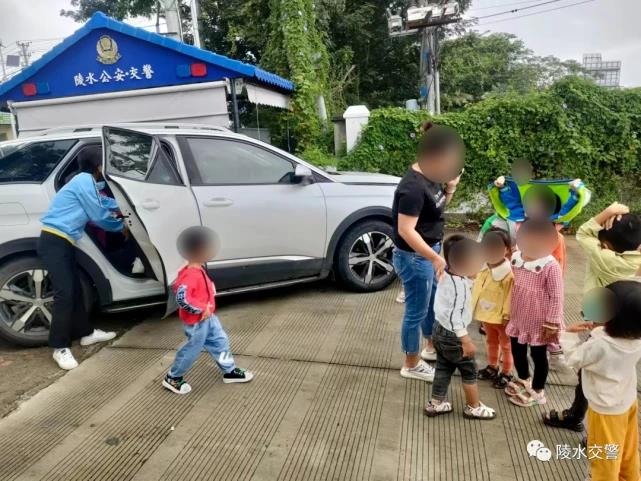 超員260%！陵水公安交警查獲一起“黑校車”嚴(yán)重超員！