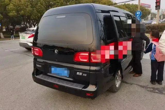 【除隱患 鑄平安】不是所有的車都能叫“校車”