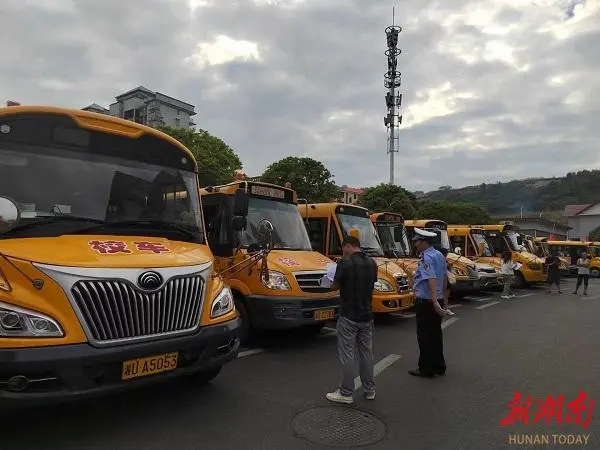 保靖公安:以警示約談促校車安全監管環境優化 保靖公安:以警示約談促校車安全監管環境優化