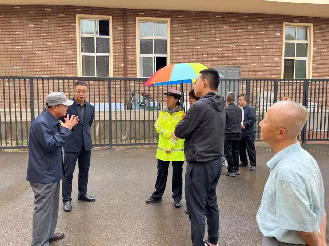 【交通信息】加強(qiáng)道路安全檢查 假期校車(chē)封存管理 圖片