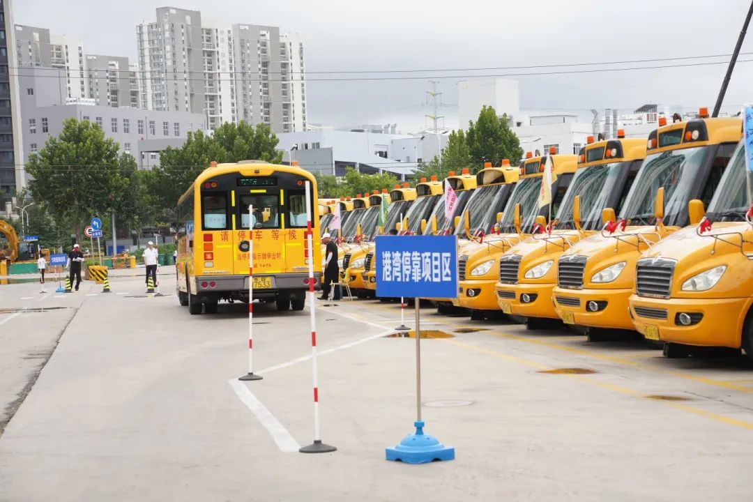 校車駕駛員技能“大比武” | 2000余名“老司機(jī)”亮出真功夫