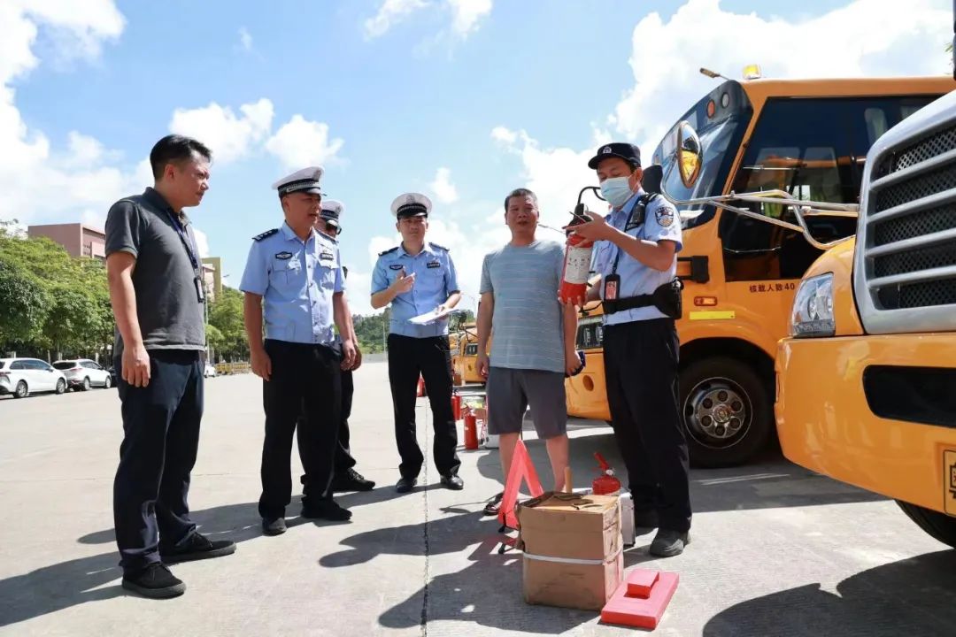 夏季行動 | 校車安全大“體檢”,源頭筑牢交通安全防線 圖片