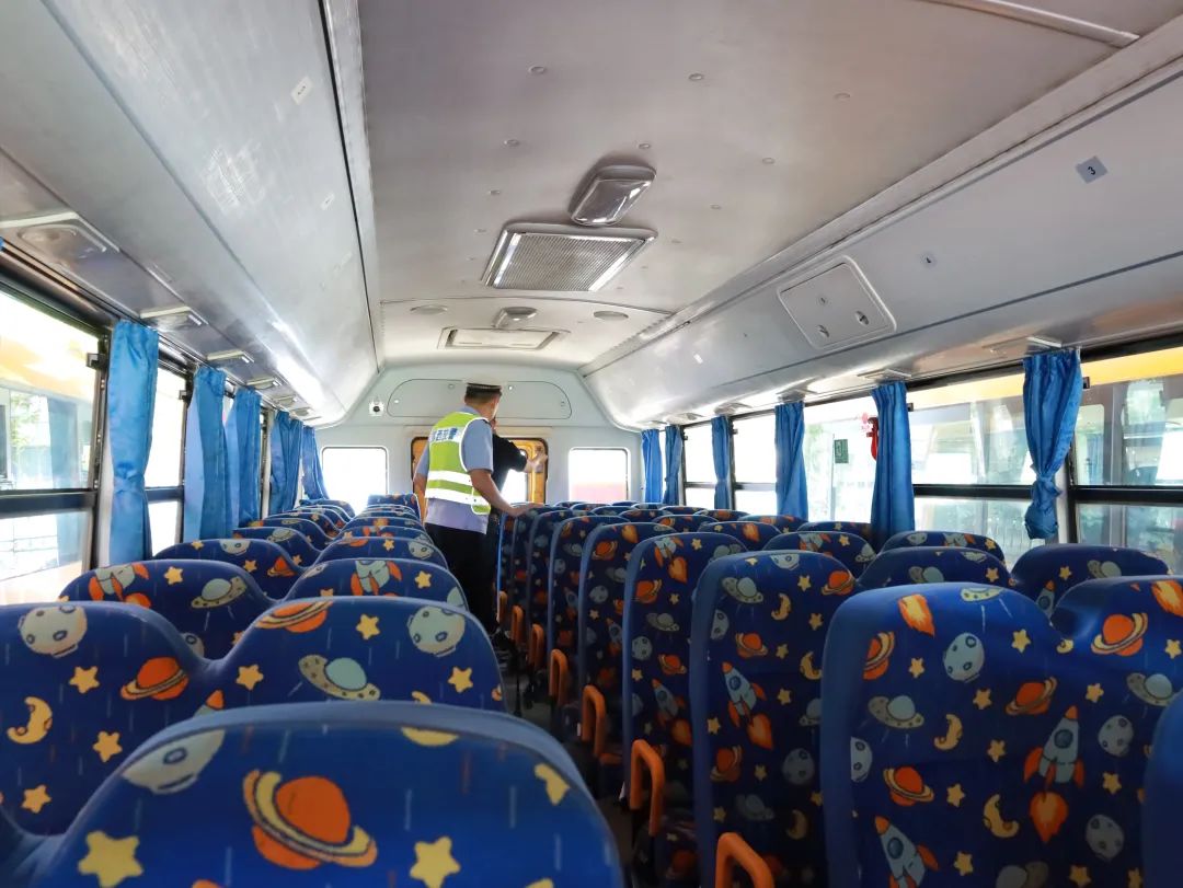 揭西:加強校車安全管理 護航學生安全出行 圖片