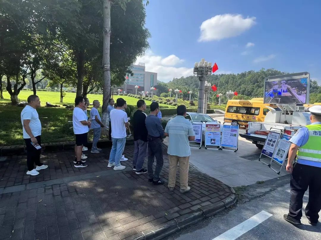 強化校車安全管理 筑牢出行安全防線 圖片