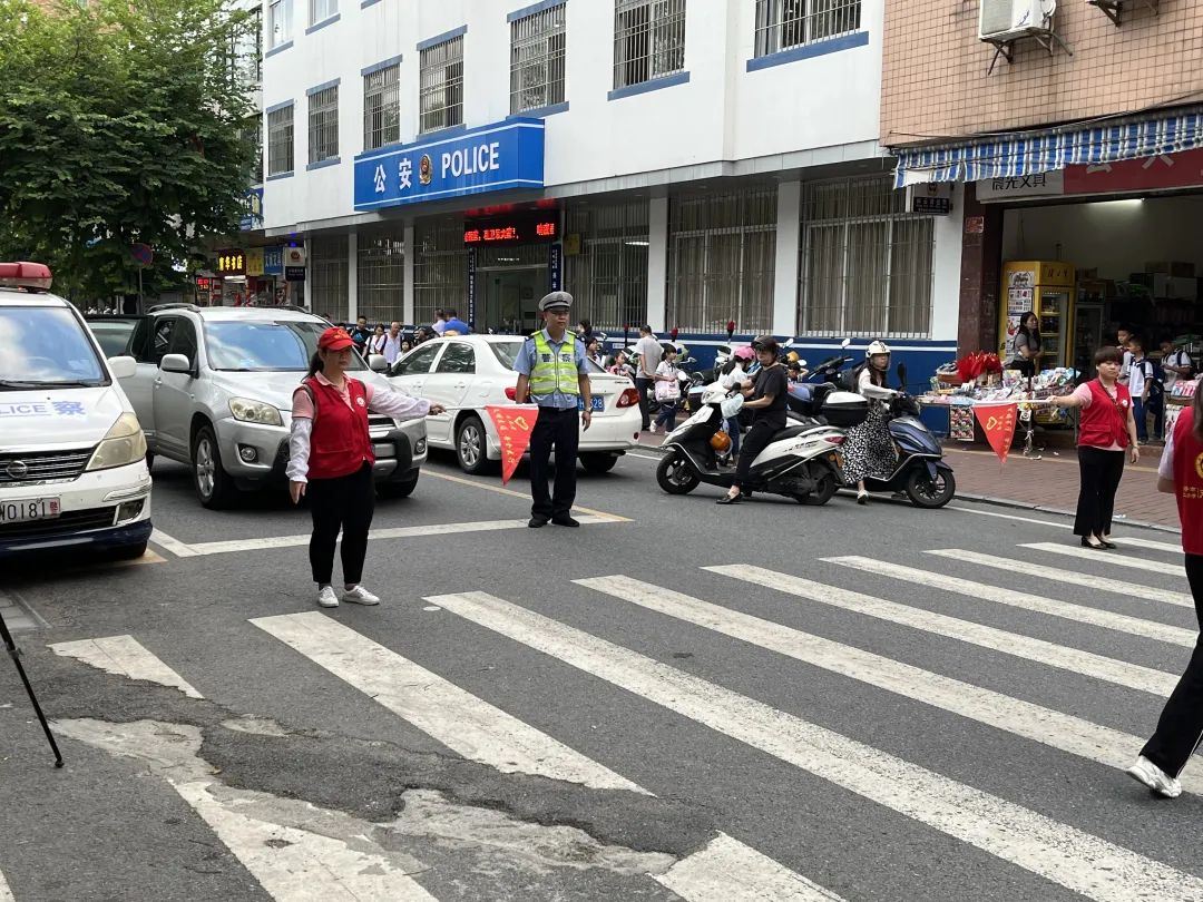 強化校車安全管理 筑牢出行安全防線 圖片