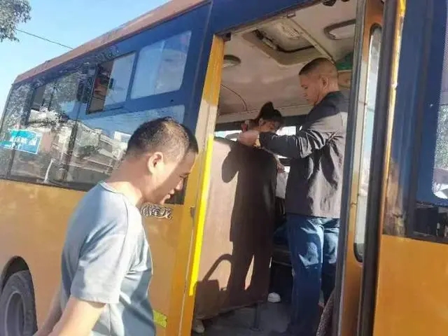 轅門口街道：為愛護航，鋪好平安“求學”路