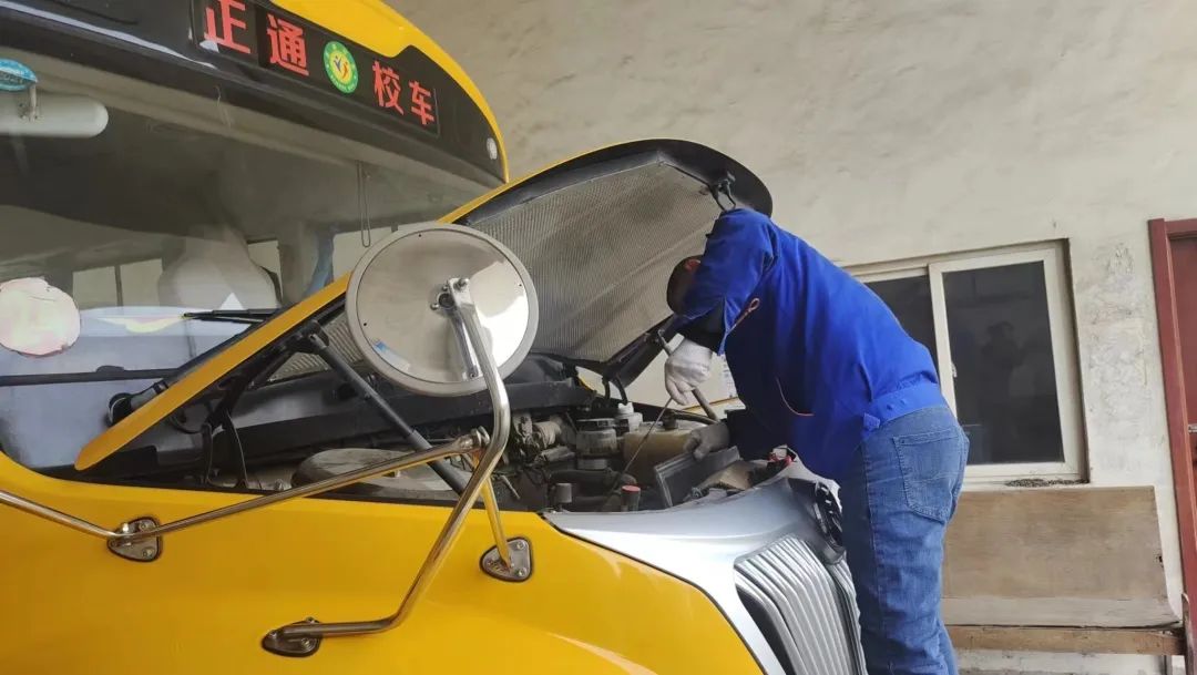 平安校園創(chuàng)建 |全縣校車安全工作會(huì)議召開