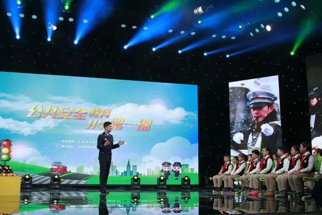 【開學季】靜安交警開展校車安全集中檢查 圖片