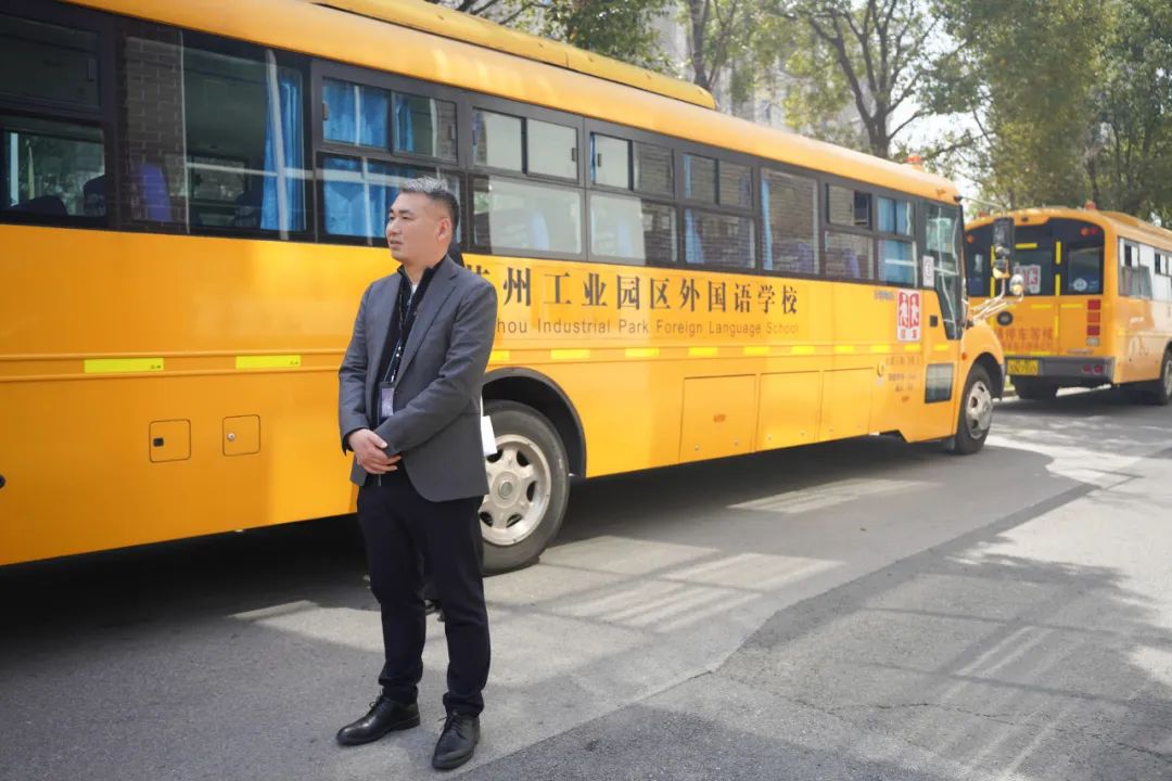 園外校車遇險(xiǎn)應(yīng)急演練 | 安全出發(fā),平安到家 圖片