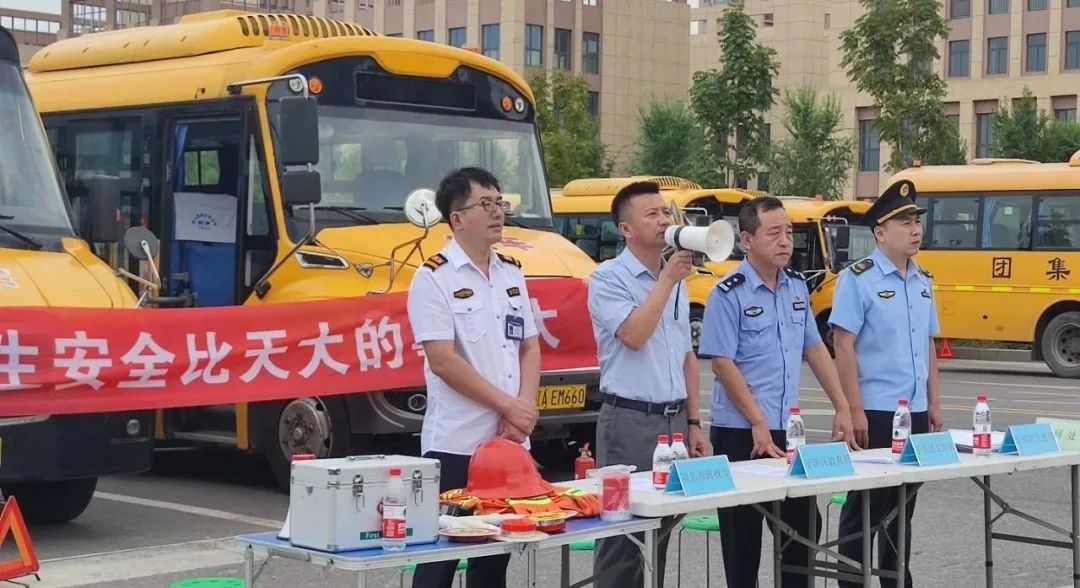 強化校車安全管理,學生安全比天大的事還大! 圖片