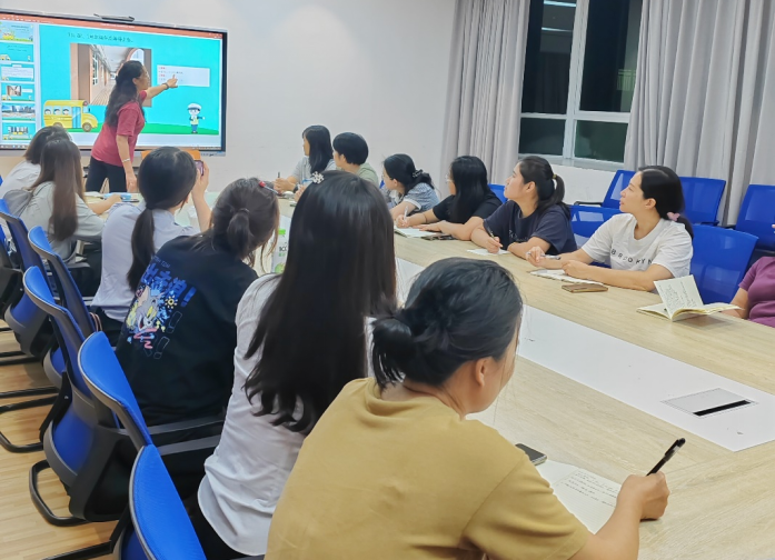 以演筑防,安全“童”行 | 小學部校車應急疏散演練 圖片