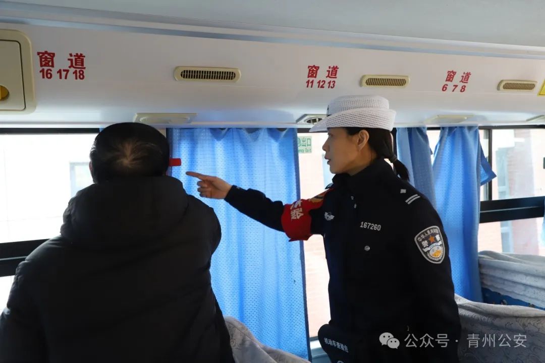 擰緊校車“安全閥” 筑牢學生“平安路” 3.jpg