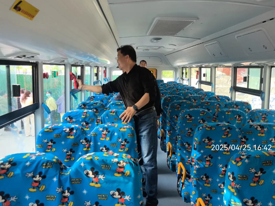 隆堯開展校車安全大檢查/ 圖片