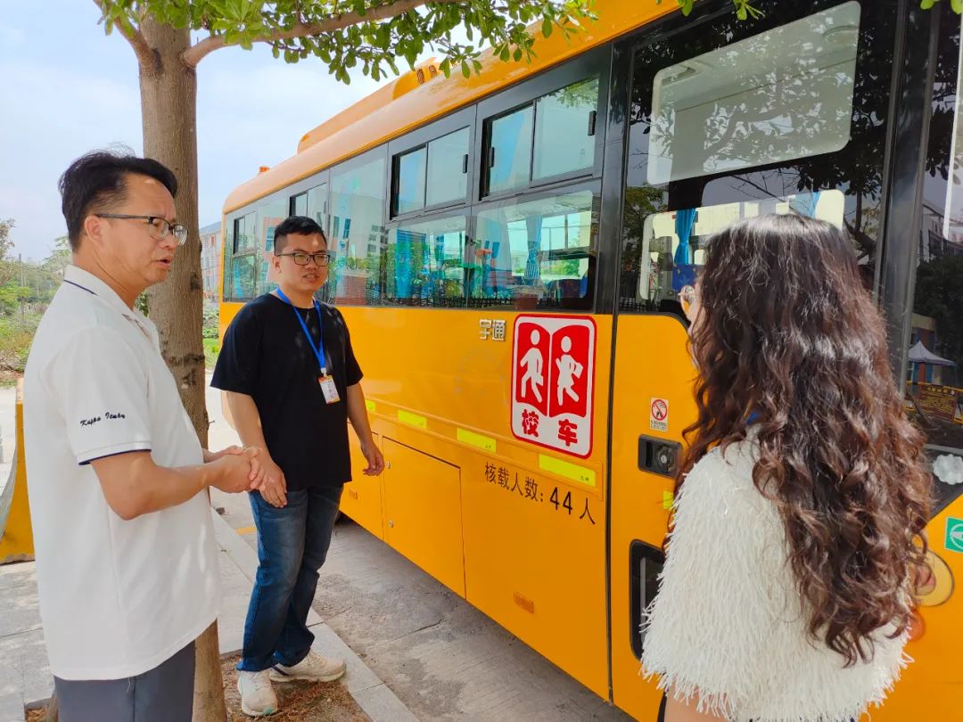 鼎湖:擰緊校車“安全閥” 守好學(xué)生“平安路” 圖片