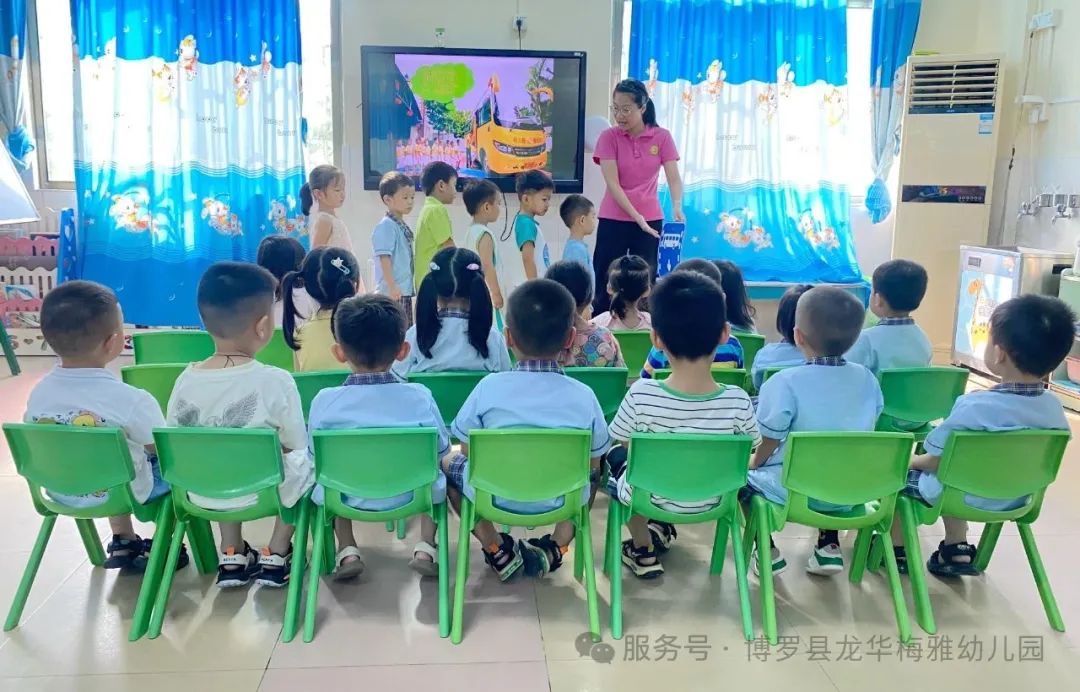安全“童”行,用心護航——記博羅縣龍華梅雅幼兒園校車安全應急演練 圖片