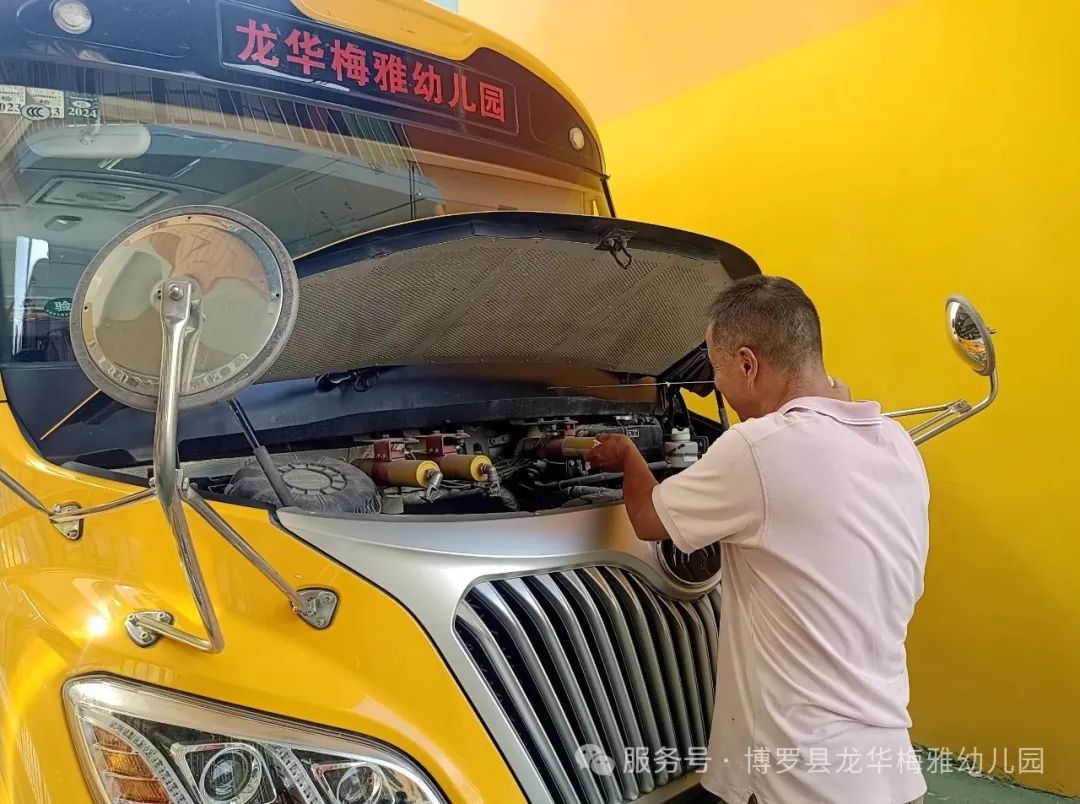 安全“童”行,用心護航——記博羅縣龍華梅雅幼兒園校車安全應急演練 圖片