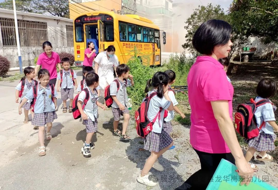 安全“童”行,用心護航——記博羅縣龍華梅雅幼兒園校車安全應急演練 圖片