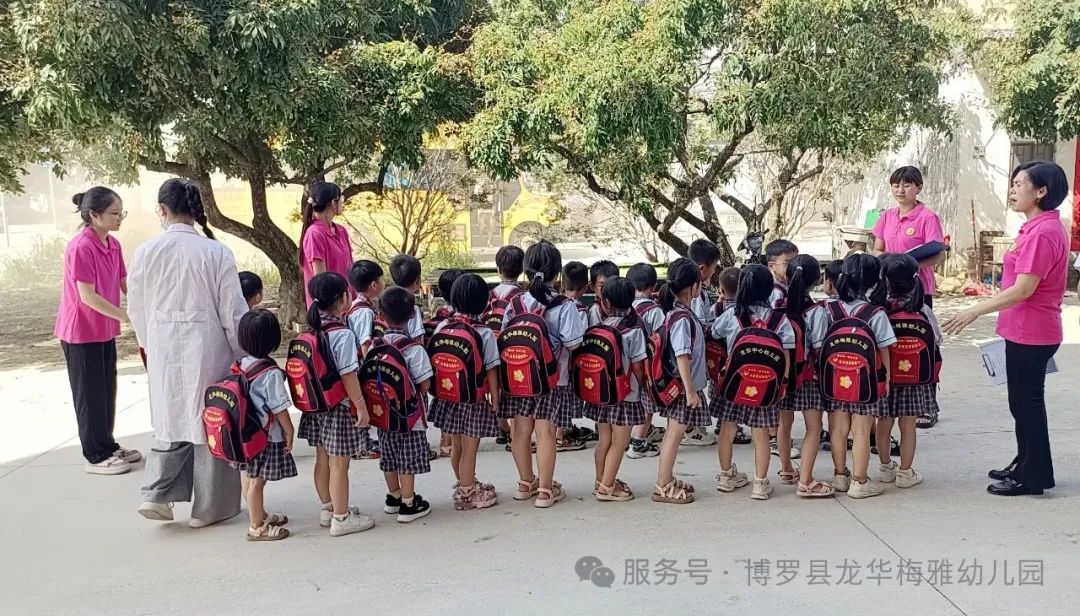 安全“童”行,用心護航——記博羅縣龍華梅雅幼兒園校車安全應急演練 圖片