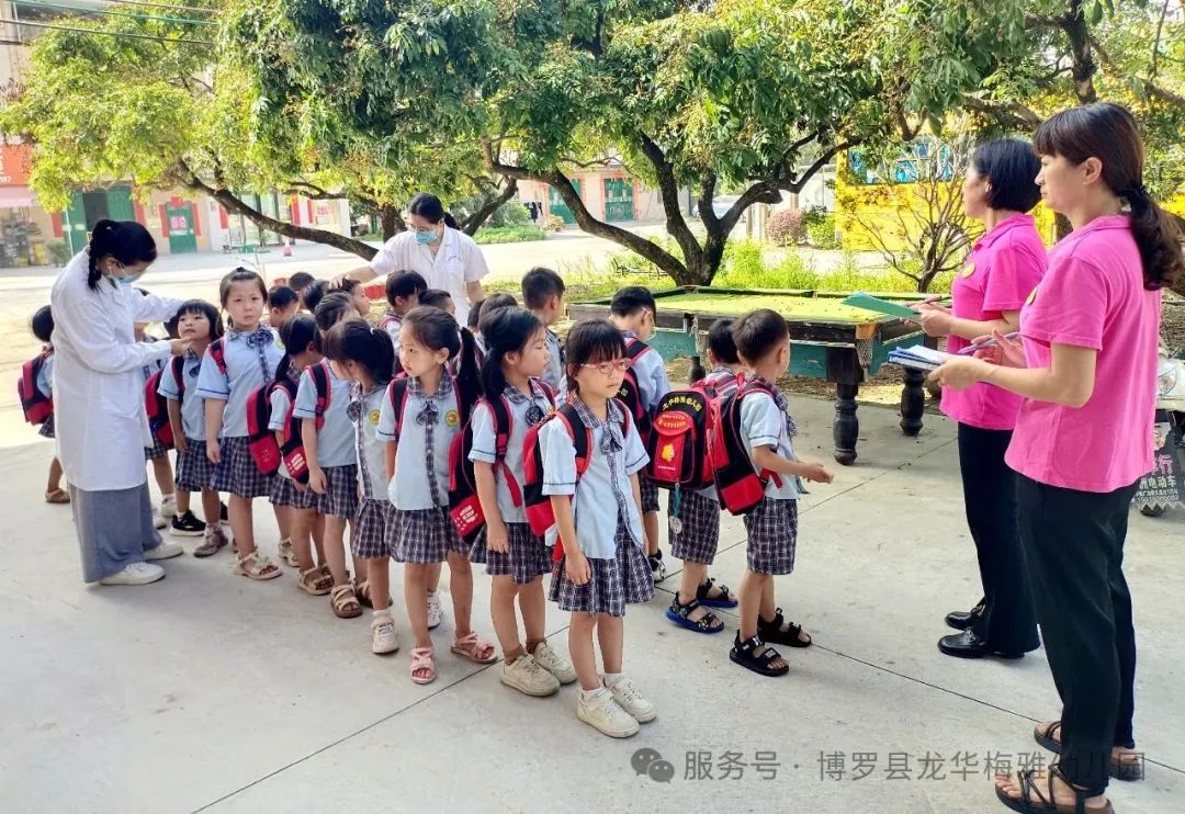 安全“童”行,用心護航——記博羅縣龍華梅雅幼兒園校車安全應急演練 圖片