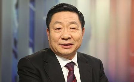 李進(jìn)巔建議統(tǒng)一對(duì)校車司機(jī)進(jìn)行培訓(xùn)/ 李進(jìn)巔建議統(tǒng)一對(duì)校車司機(jī)進(jìn)行培訓(xùn)