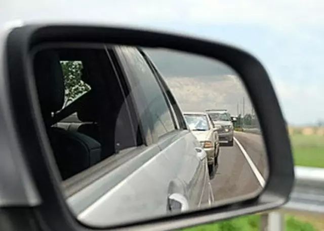 哪些行車技巧車主易忽略 手剎不用會失靈