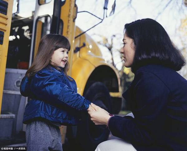 校車內須配備哪些安全設備? 校車內須配備哪些安全設備?