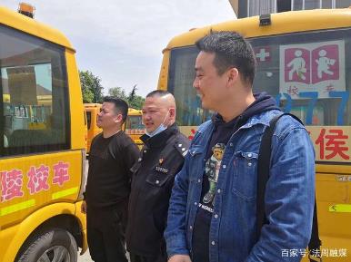 常德交警直屬二大隊：嚴(yán)守校車安全關(guān) 筑牢復(fù)學(xué)“防護網(wǎng)”