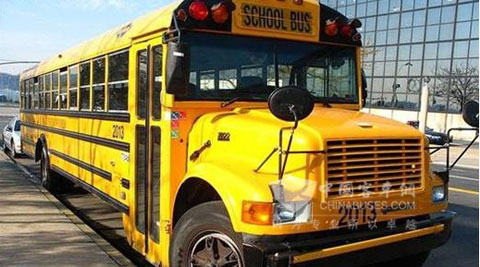 企業爭議校車標準 并非要將標準降格 C型校車