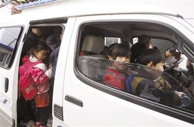 北京啟動(dòng)的第二次大規(guī)模校車(chē)隱患排查