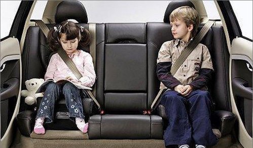 細節決定生命 常見的兒童乘車安全誤區 細節決定生命 常見的兒童乘車安全誤區