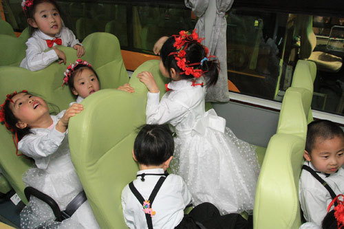 中國校車展開幕 宇通安全方案引發關注 中國校車展開幕 宇通安全方案引發關注