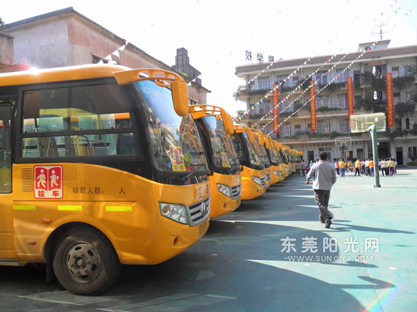 石龍：將對校車進行排查、建立新檔案