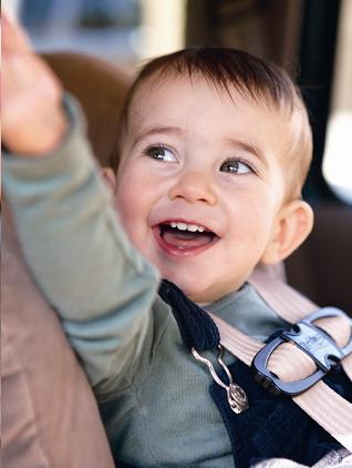 如何應(yīng)對(duì)寶寶乘車中的意外