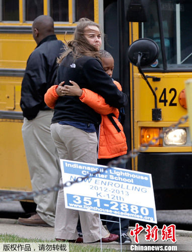 美國印第安納發生校車撞橋墩事故 致2死12傷