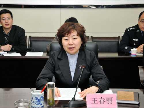 漢中:省督查組來漢中督查校車管理工作 漢中:省督查組來漢中督查校車管理工作