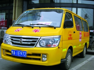 呼和浩特缺乏有效管理，校車路在何方