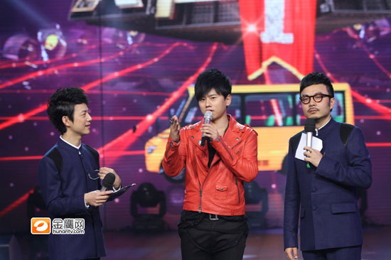 第四期《天聲一隊》送出四輛愛心校車