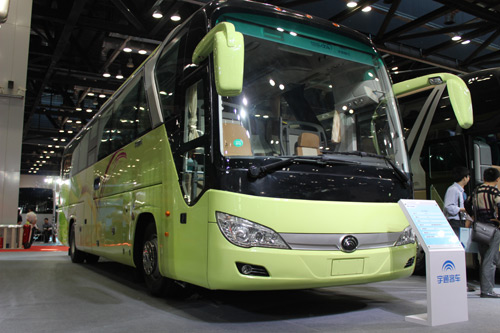 新產品新技術綻放道路運輸展 宇通引領中國客車未來