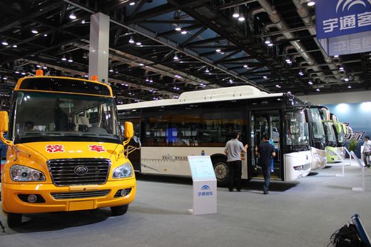 宇通新國標(biāo)校車配四模塊安芯系統(tǒng)/ 宇通新國標(biāo)校車配四模塊安芯系統(tǒng)