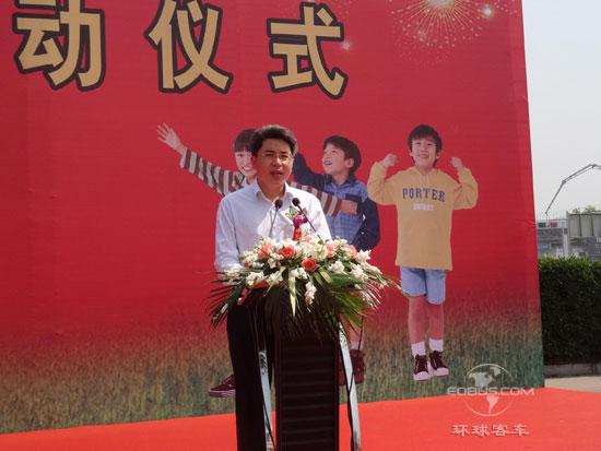 專為學童安全而來 60輛宇通校車今起服役江蘇吳江 專為學童安全而來 60輛宇通校車今起服役江蘇吳江