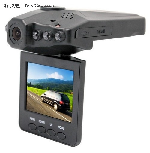 校車應裝有行車記錄儀 保障校車安全 校車應裝有行車記錄儀 保障校車安全