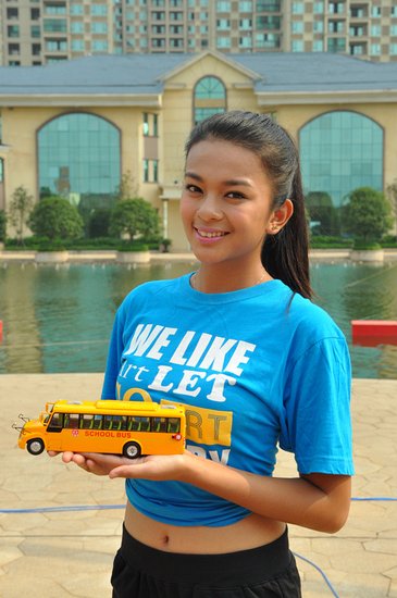 天娛群星助陣《全力以赴》 出力捐助快樂校車 天娛群星助陣《全力以赴》 出力捐助快樂校車