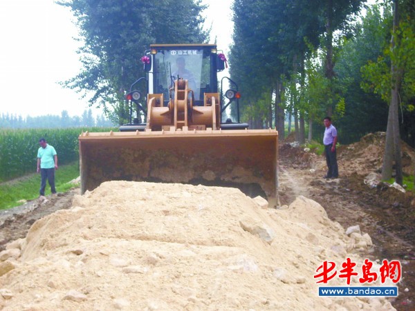 馬戈莊鎮(zhèn):搶修道路保校車安全