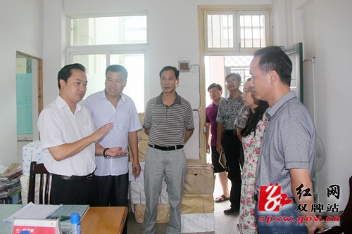 湖南雙牌:情系國家的未來 確保乘校車安全 湖南雙牌:情系國家的未來 確保乘校車安全