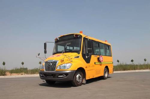 小校車(chē)破解大難題 宇通B照小校車(chē)化解校車(chē)司機(jī)匱乏窘境 小校車(chē)破解大難題 宇通B照小校車(chē)化解校車(chē)司機(jī)匱乏窘境