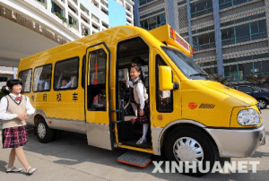 甘肅省1733輛校車 九成不符標準