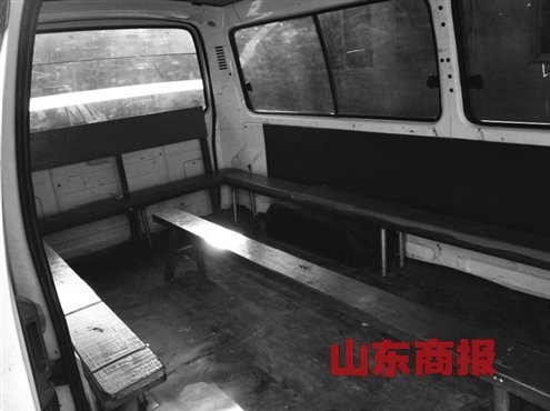 濟南最牛超載校車 核載5人塞進21名小學生